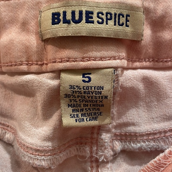 EUC Size 5 Blue Spice Pink Super Soft Jeans Waist 13" Inseam 25" .. Stretchy - Picture 3 of 3